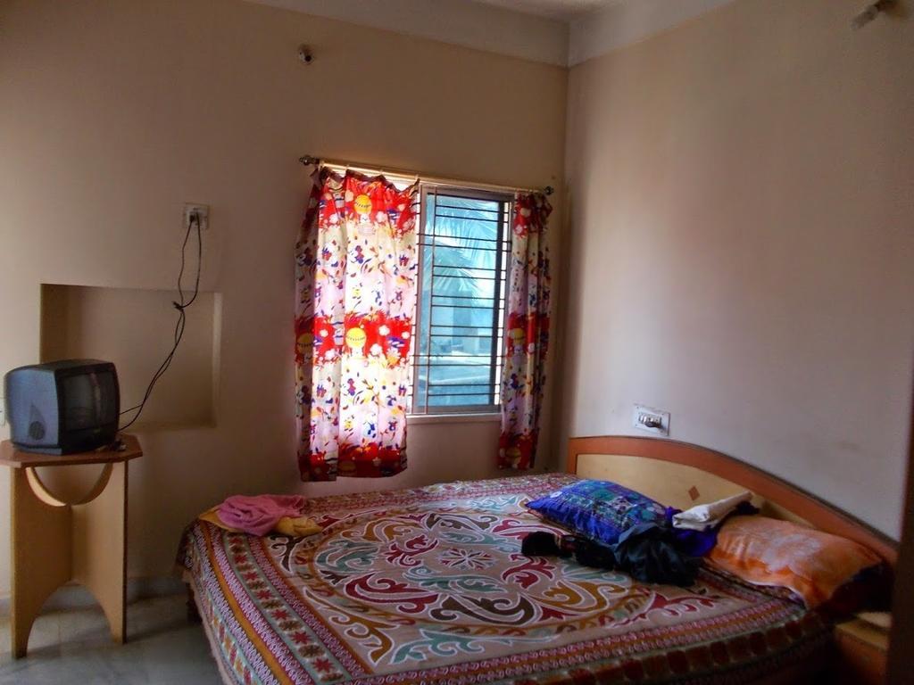 Rishaan Guest House Puri Bagian luar foto