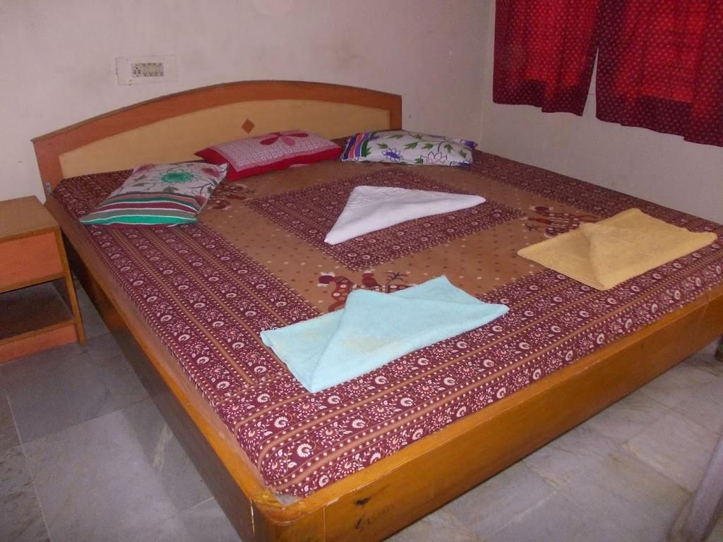 Rishaan Guest House Puri Ruang foto